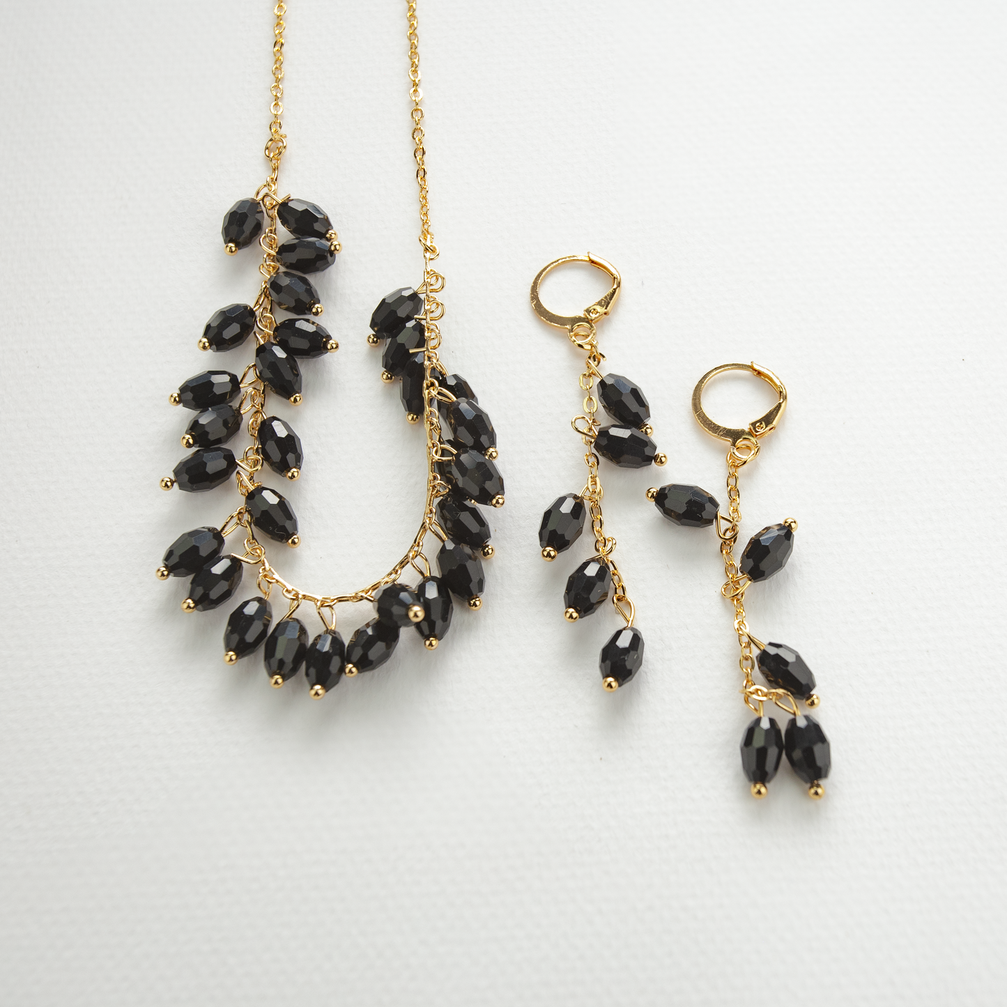 The Dream Set (Earrings Necklace) Black