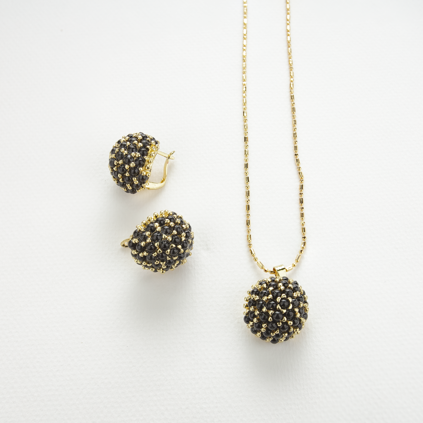 Black & Gold Set (Earrings-Pendant-Bracelet-Ring)