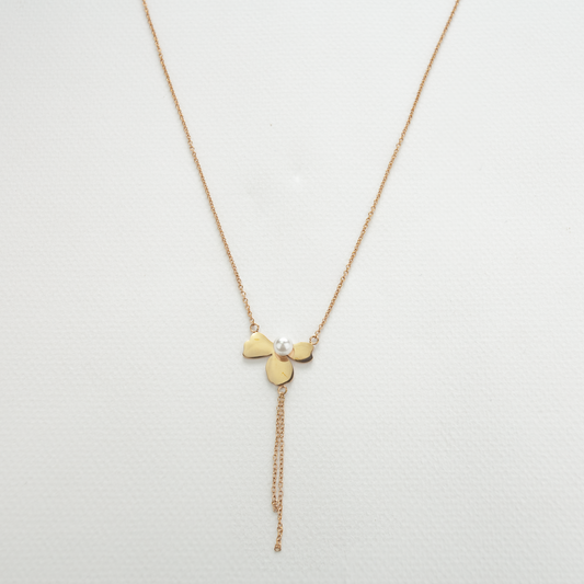 Golden Bow Necklace