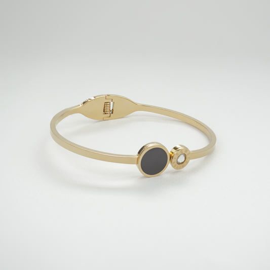 Roman Gold Trendy Bangle