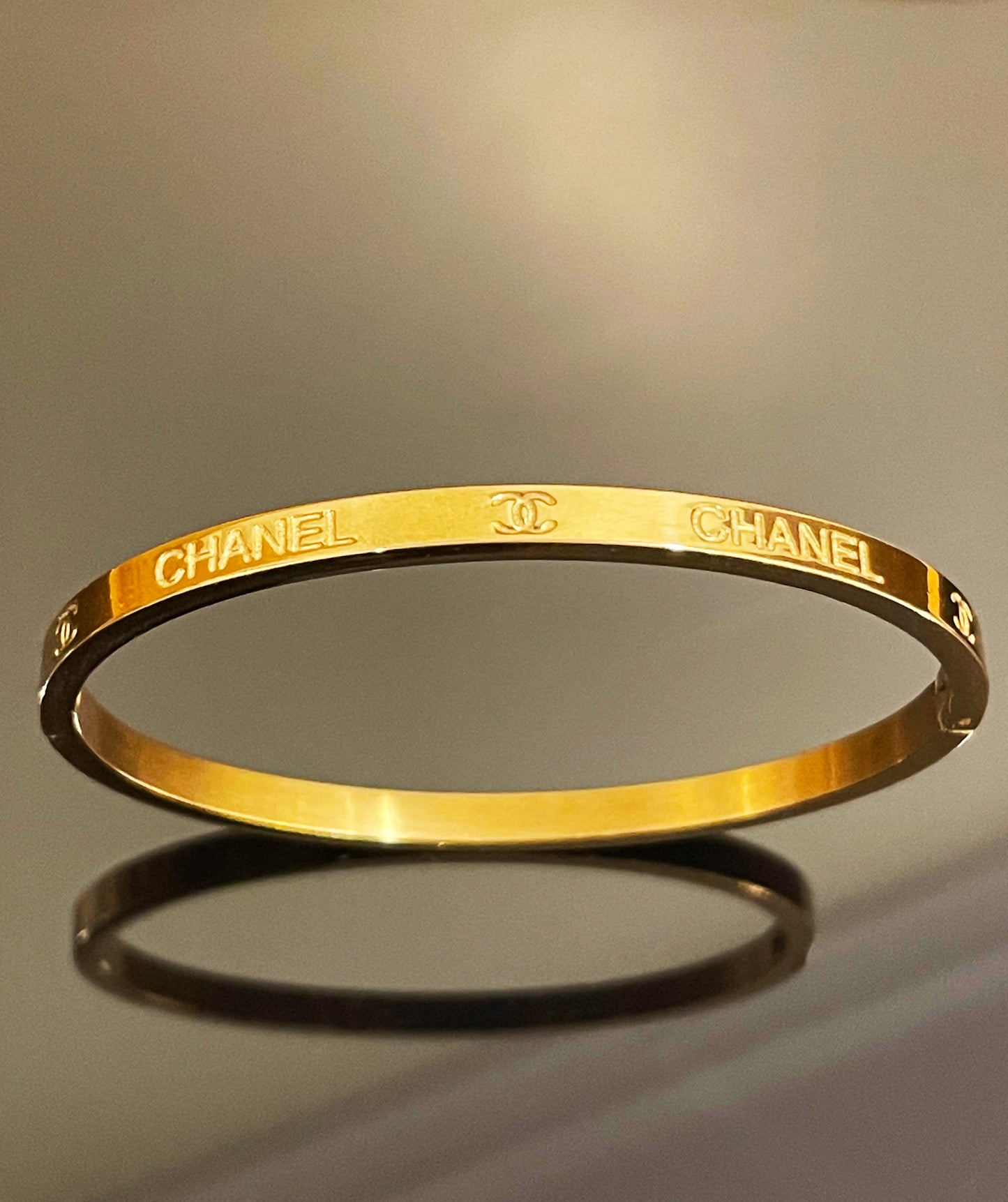 CHANEL Bangle