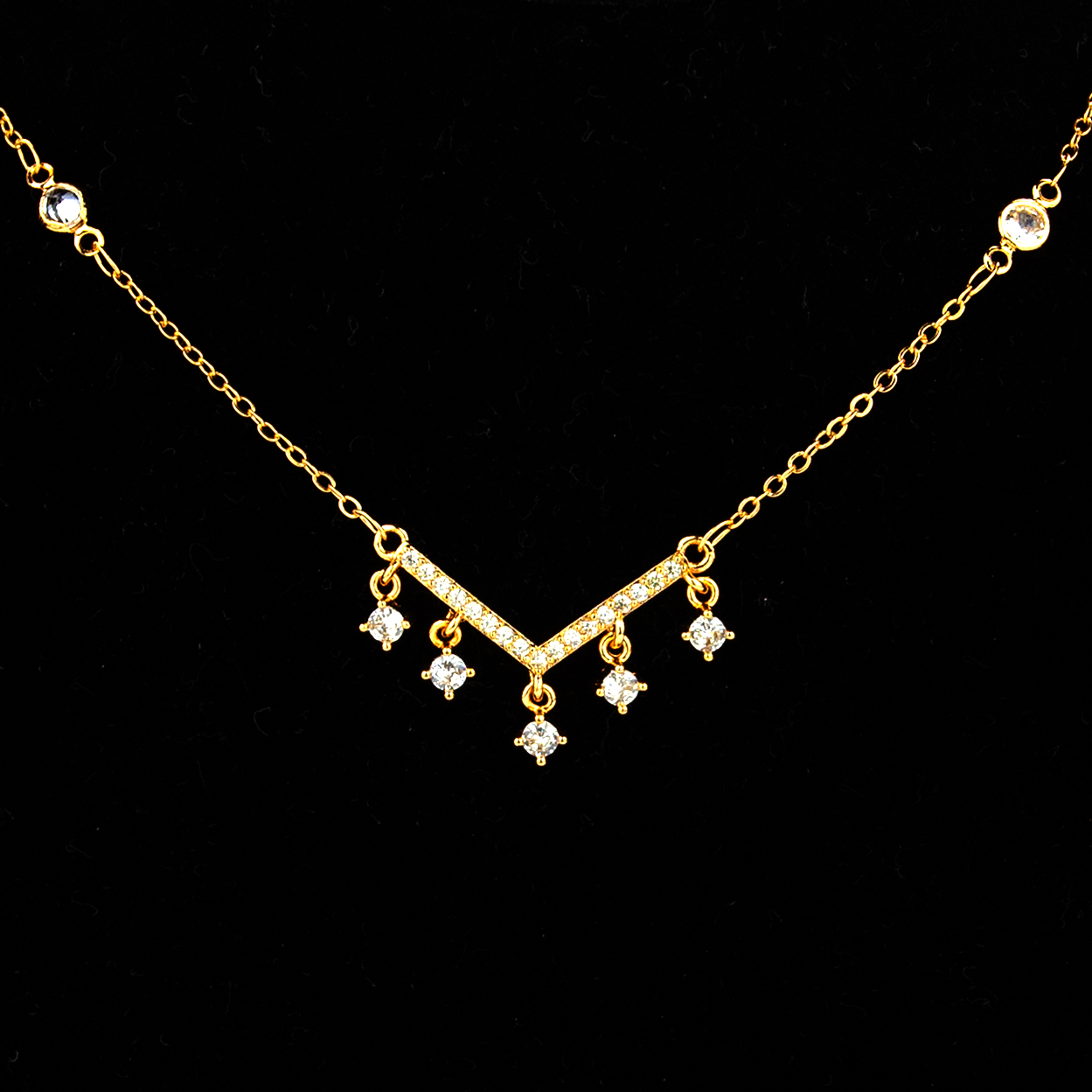 Elegancia Zircon Necklace