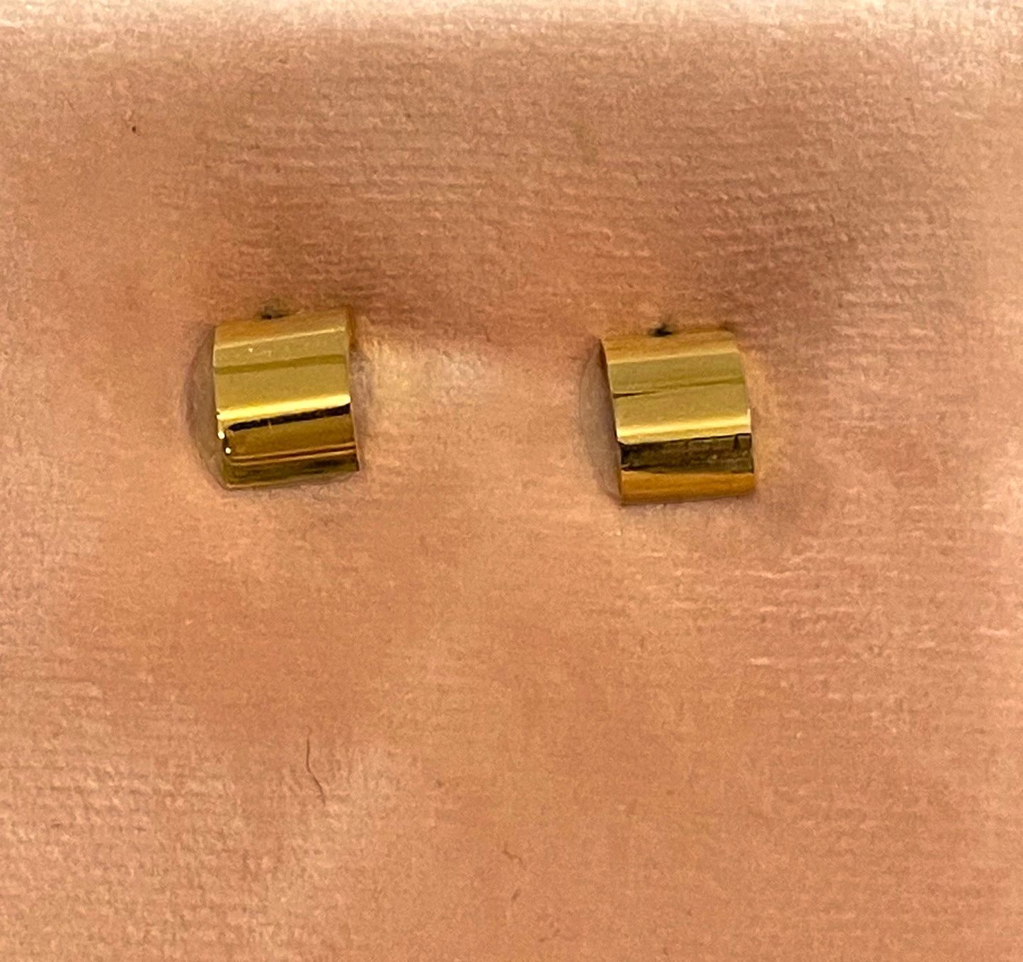 Golden Plugs