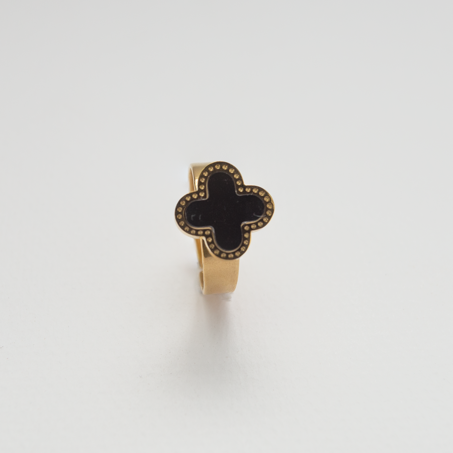 VC & Arpels Black Ring